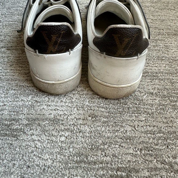 Louis Vuitton Sneakers - Picture 5 of 6